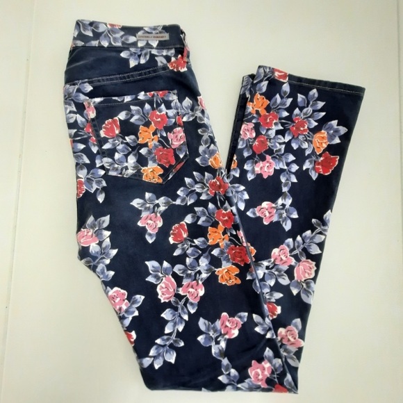 Mandy High Waist Retro Slim Roll Up Jeans - Picture 5 of 12